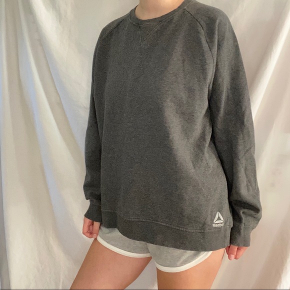 NWOT Reebok Fleece Lined Gray Crewneck - Picture 6 of 9